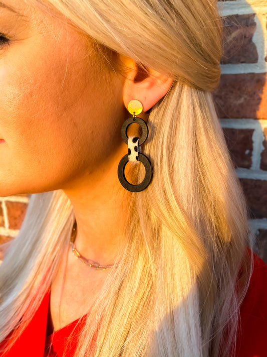 Southern Sweetheart Earrings in Black