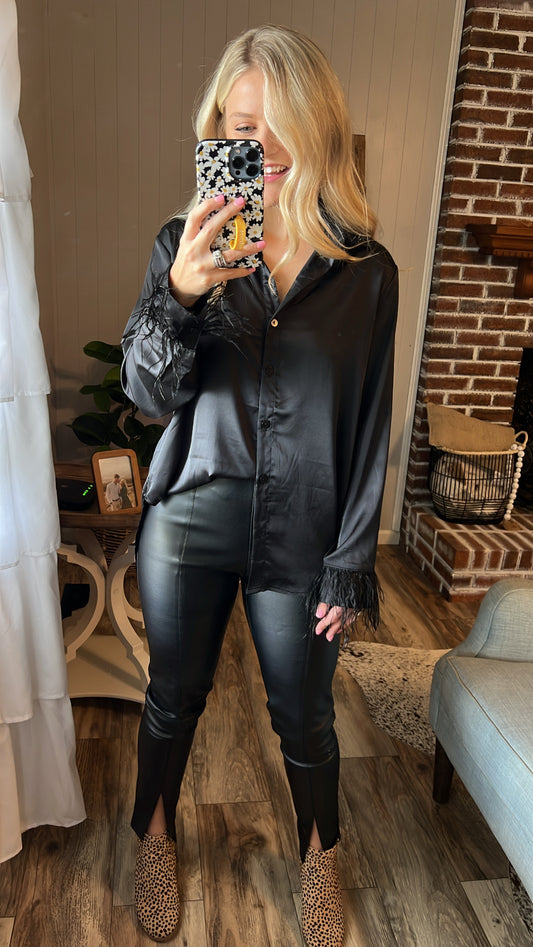 Faux Leather Skinny Pants in Black