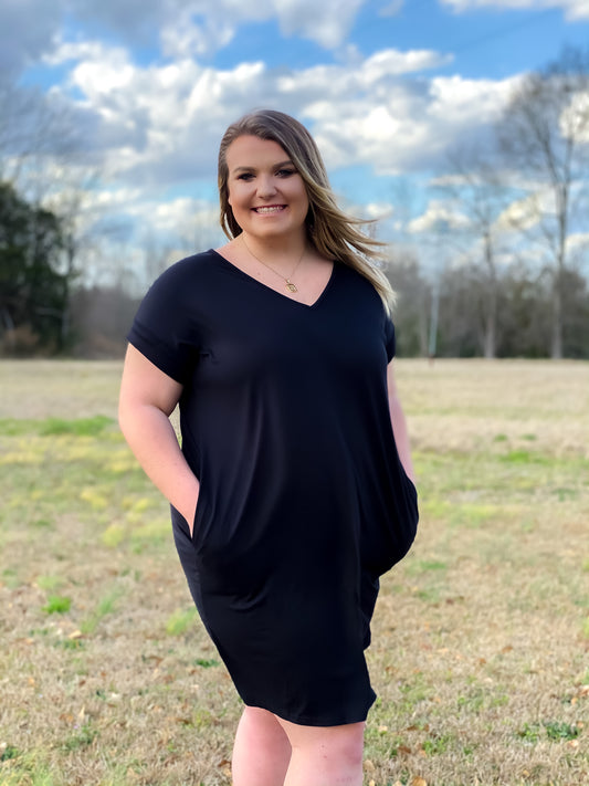 Swinging Shirt Dress in Black