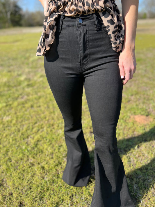 Super Flare Jeans in Black