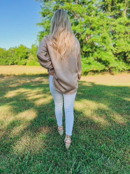 Button Down in Nude